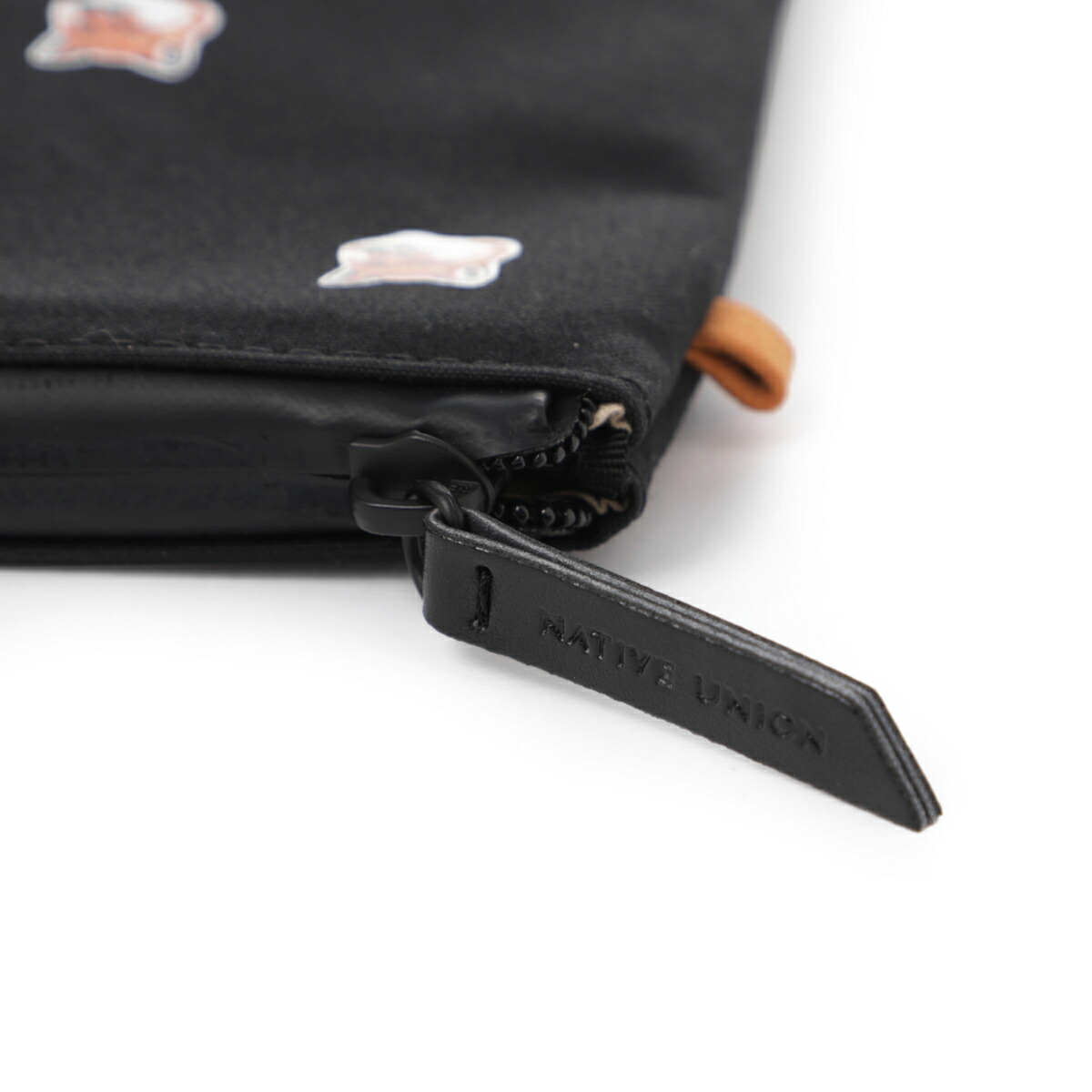 楽天市場】メゾンキツネ MAISON KITSUNE タブレットケース ブラック