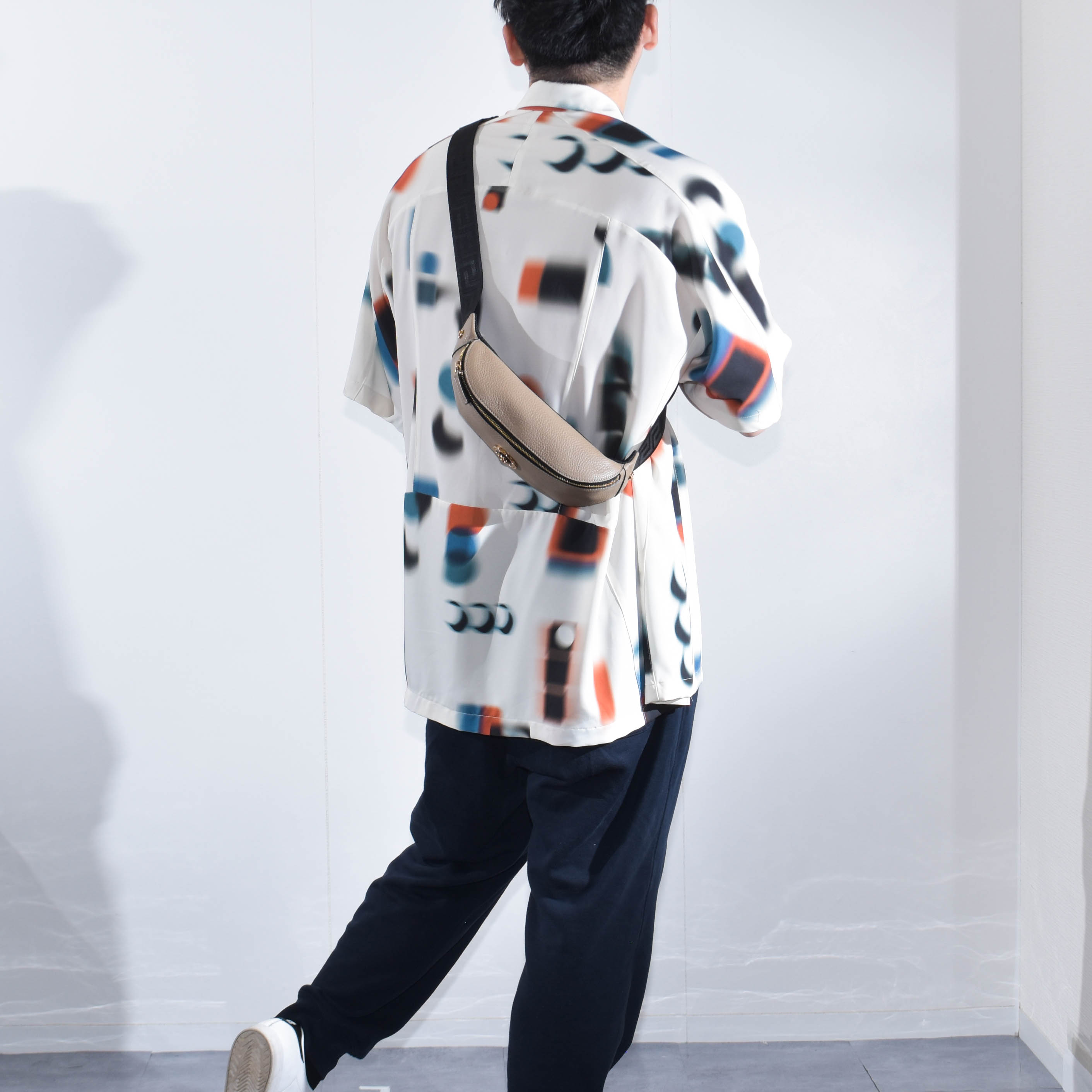 楽天市場】ヴェルサーチ バッグ ボディバッグ 本革 メデューサ