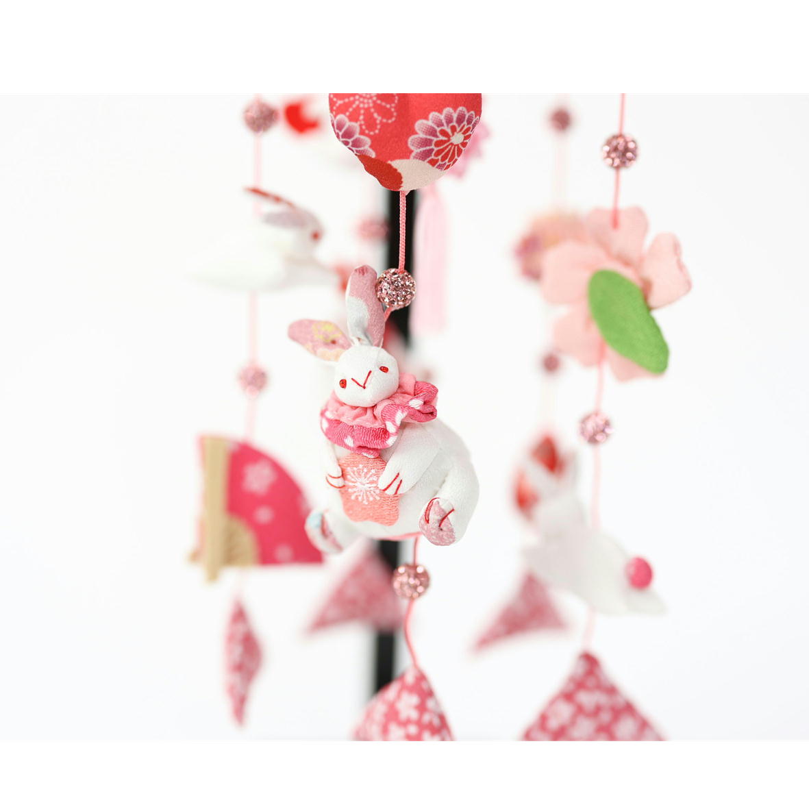 楽天市場】吊るし飾り つるし雛 つるし飾り さげもん 【五連 ピンク玉