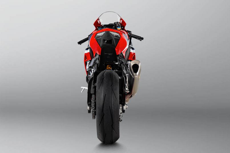 CBR1000RR-R 2020年式に取付 アクラポビッチ スリップオンマフラー