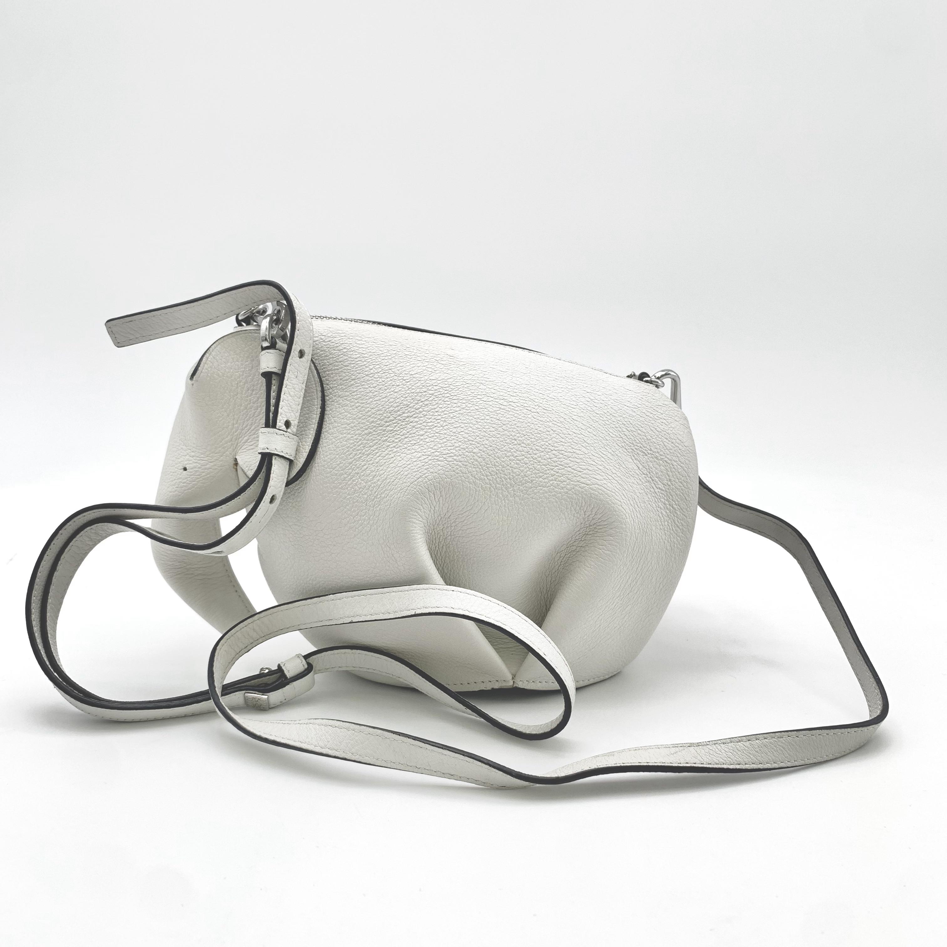 楽天市場】LOEWE ロエベ エレファント ミニ レザー ホワイト 肩掛け