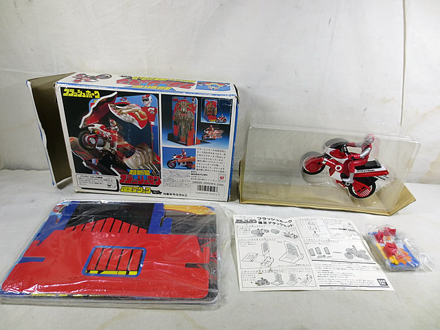 楽天市場】新品 バンダイ 超新星フラッシュマン フラッシュホーク 爆走
