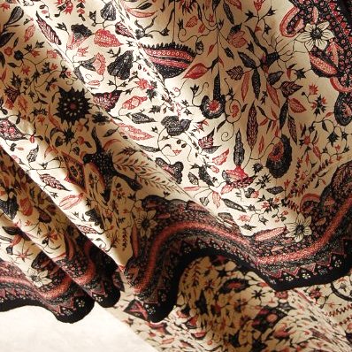 楽天市場】インドネシア マドゥラ島バティック（腰巻き） 飾り布 植物