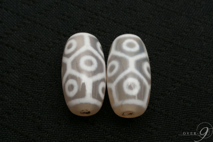 908　天珠　上肯　亀甲長壽九眼天珠　dzibeads！ 上肯天珠・亀甲九眼天珠 – 天然石の店 ふうちゃん