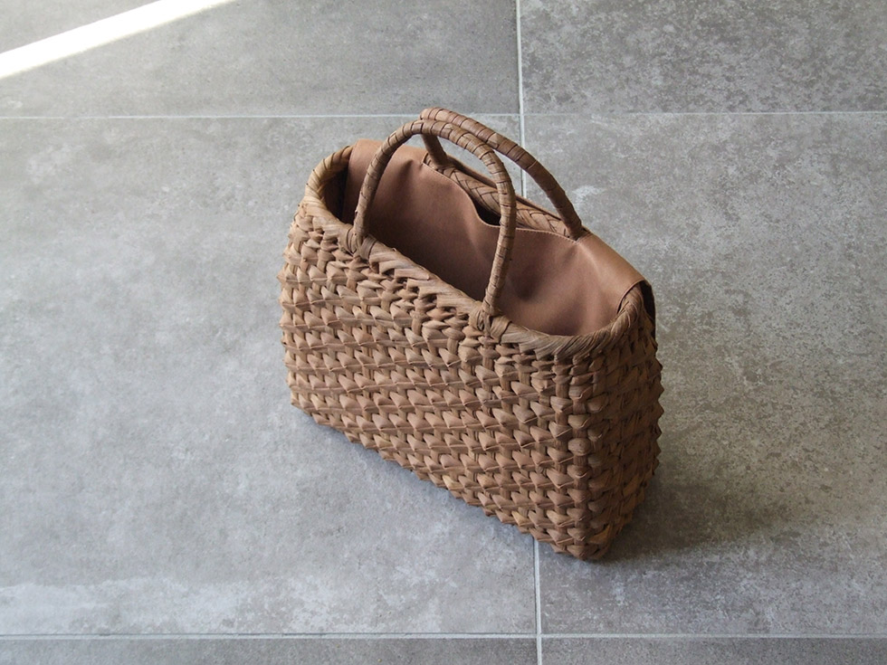 楽天市場】純国産 信州長野県 山葡萄かごバッグ 鱗編み 定番型 特上