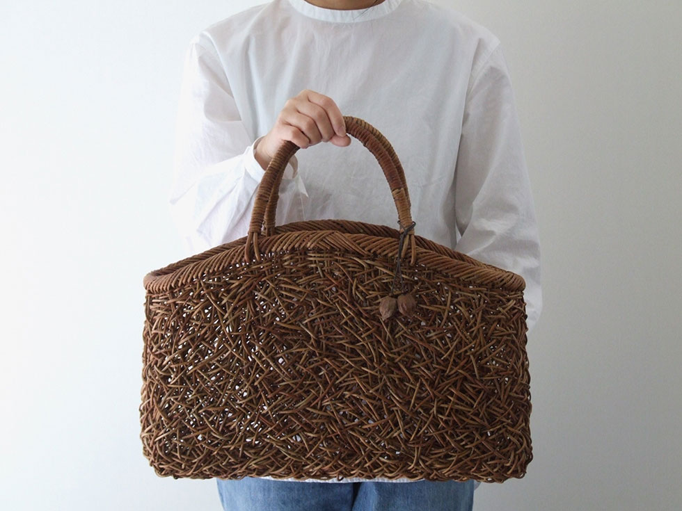 楽天市場】純国産 伊藤加代子作 あけび かごバッグ 極細乱れ編み 半月