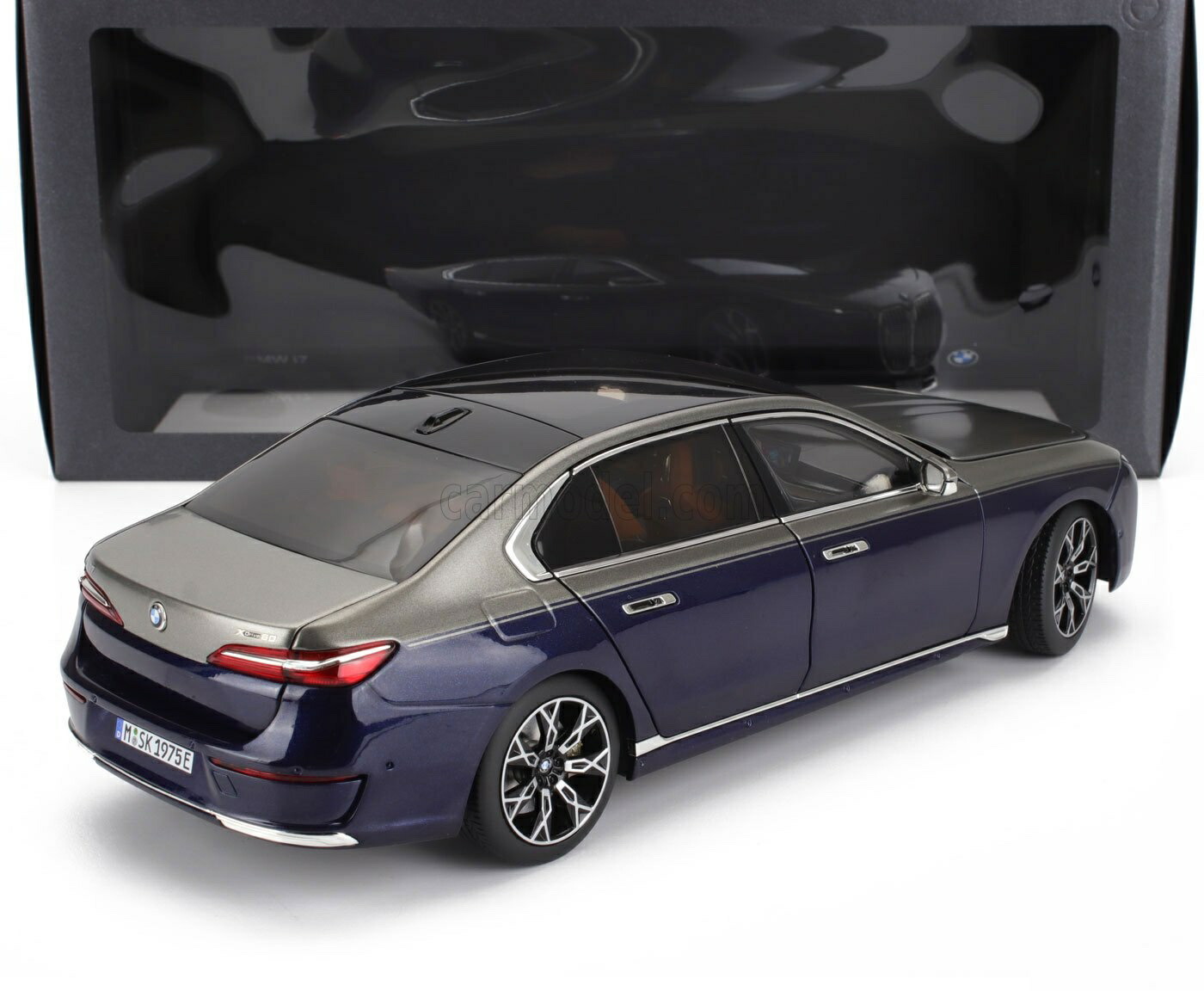 楽天市場】ミニカー 1/18 BMW 7シリーズ i7 ミニチャンプス MINICHAMPS