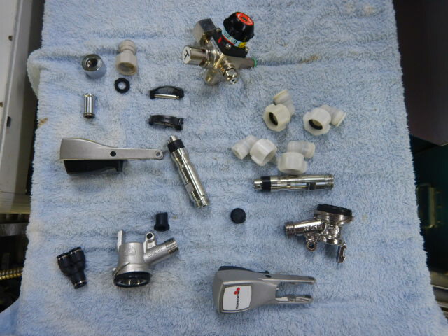 楽天市場】【中古】2017年製 ホシザキ 2口 ビール サーバー DBF-T20WA