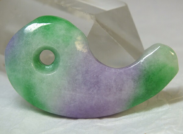 楽天市場】□龍香堂□☆ミャンマーラベンダー翡翠（ひすい）大勾玉