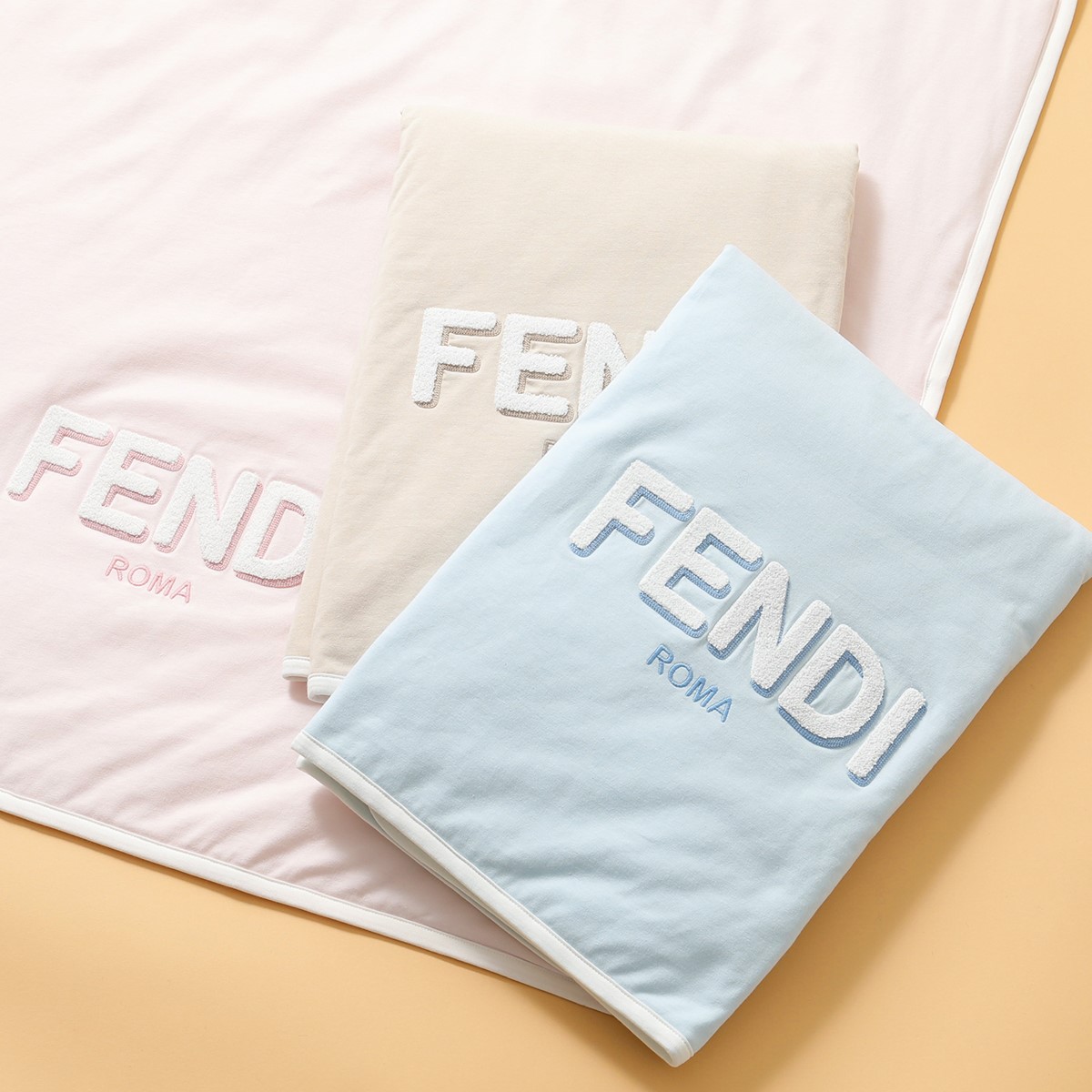 楽天市場】FENDI KIDS フェンディ キッズ ベビーブランケット COPERTA