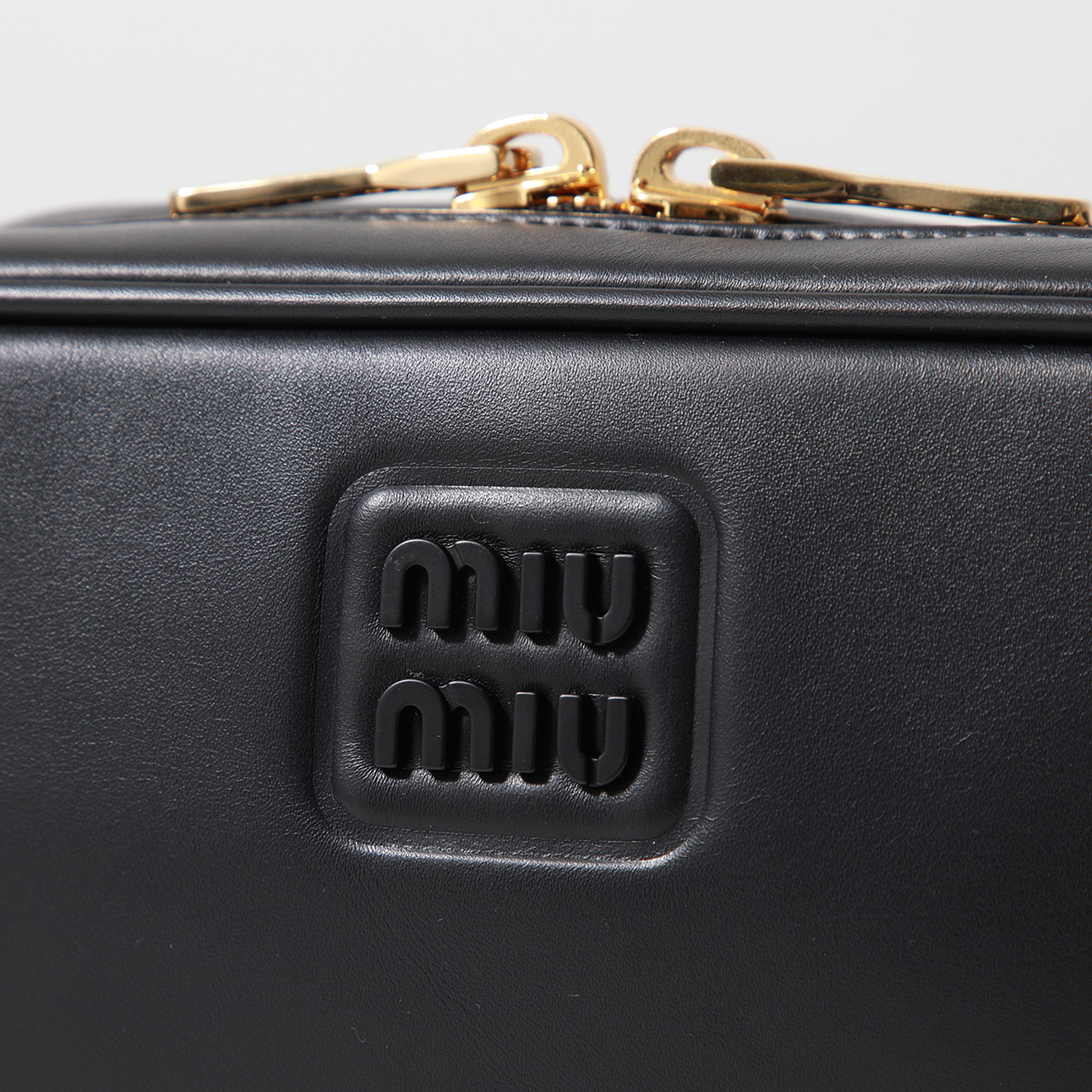 楽天市場】【最大2万円OFFクーポン対象・3/1限定】MIUMIU ミュウミュウ