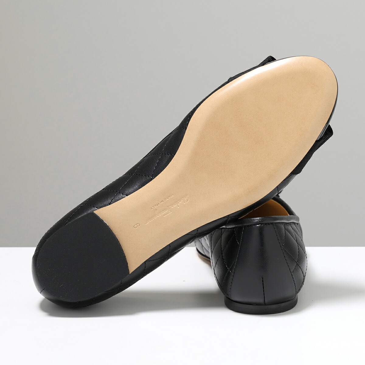 楽天市場】FERRAGAMO フェラガモ パンプス VARINAQ ヴァリナ 0672100