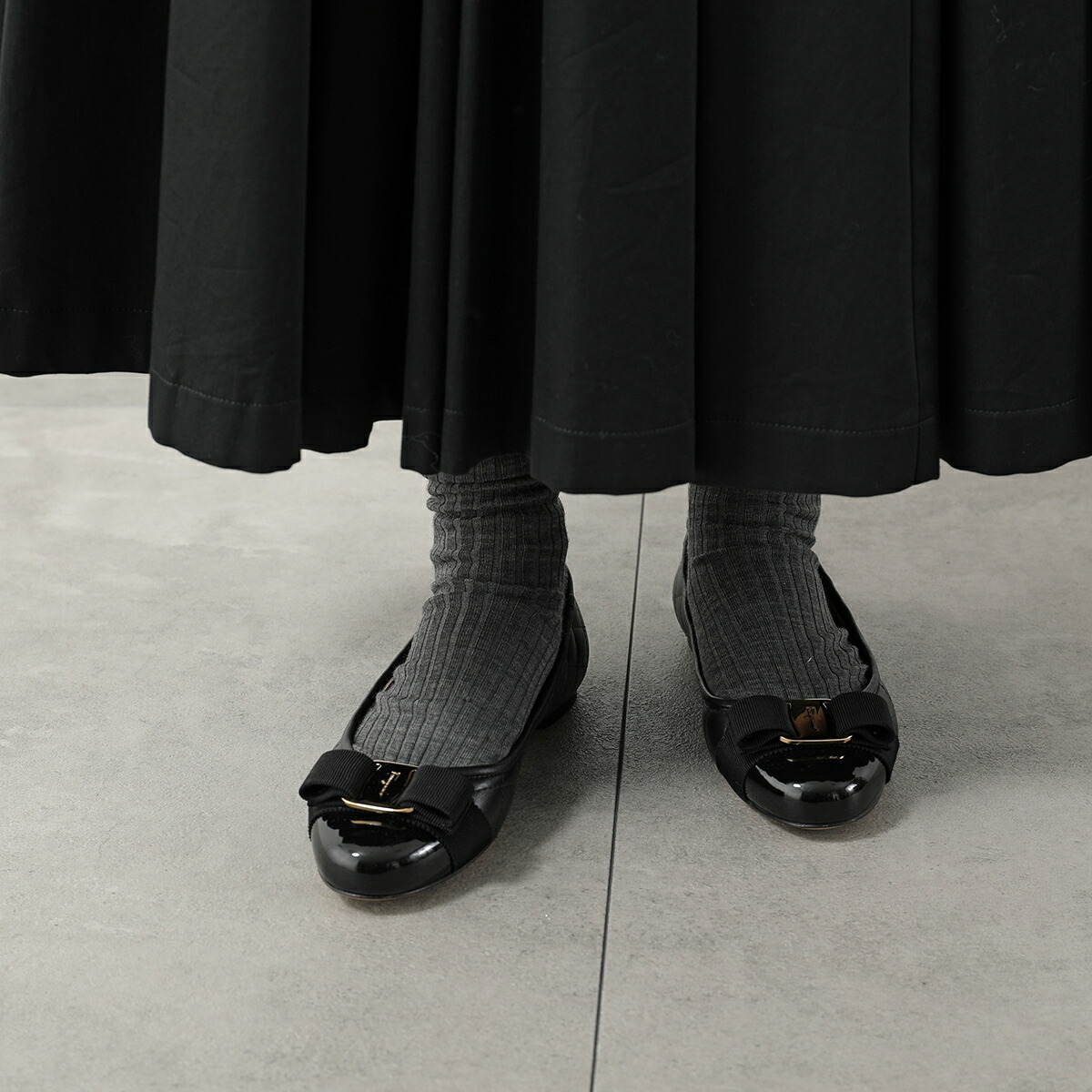 楽天市場】FERRAGAMO フェラガモ パンプス VARINAQ ヴァリナ 0672100