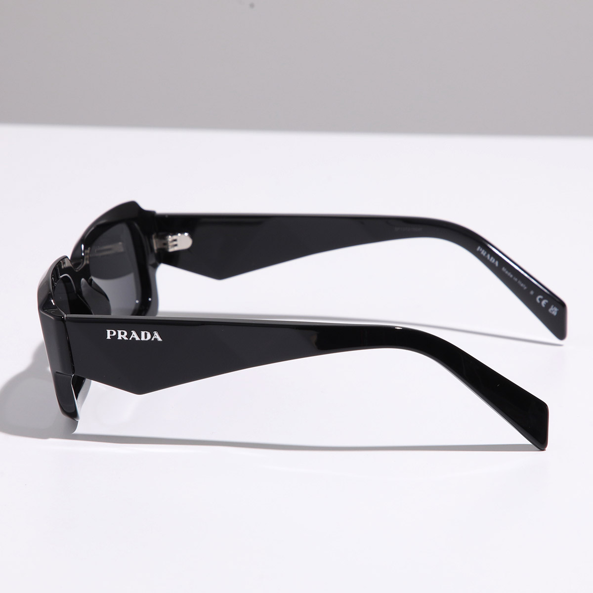 楽天市場】【最大2万円OFFクーポン対象・3/1限定】PRADA プラダ