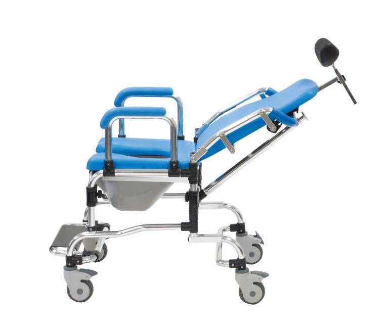 楽天市場】入浴用車椅子 リクライニング シャワーキャリー・コモード付