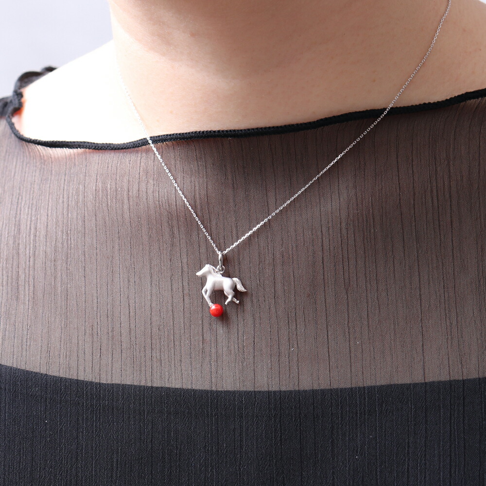 楽天市場】≪あす楽対応≫ 赤珊瑚4ミリ玉付きシルバー馬 ホース