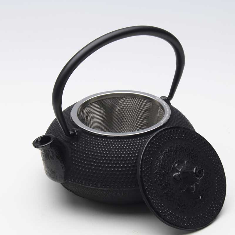 楽天市場】【南部鉄器】鉄瓶 鉄急須 兼用瓶 丸アラレ（茶こし付） 0.5L