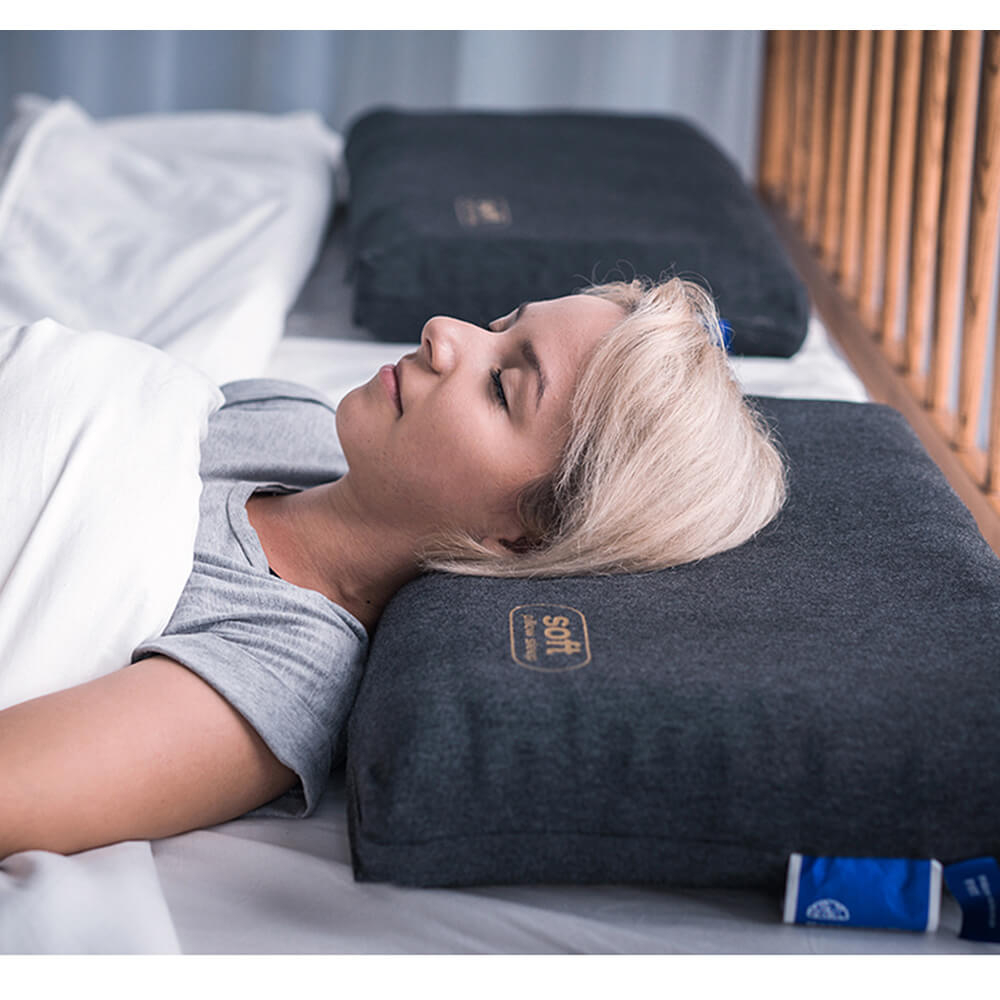 楽天市場】【2/25は最大20％OFFクーポン】無重力枕 The Cubes