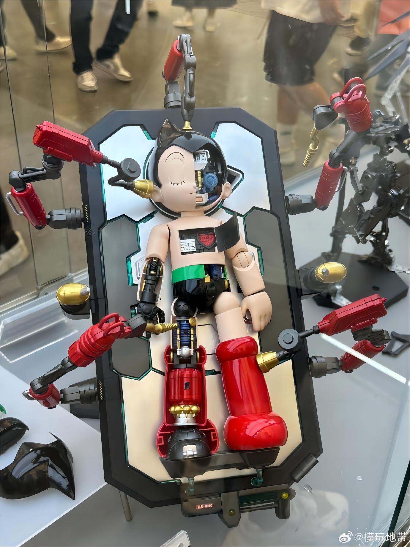 楽天市場】創模玩 TRON Model-Kit 鉄腕アトム ASTRO BOY 機甲 メカ