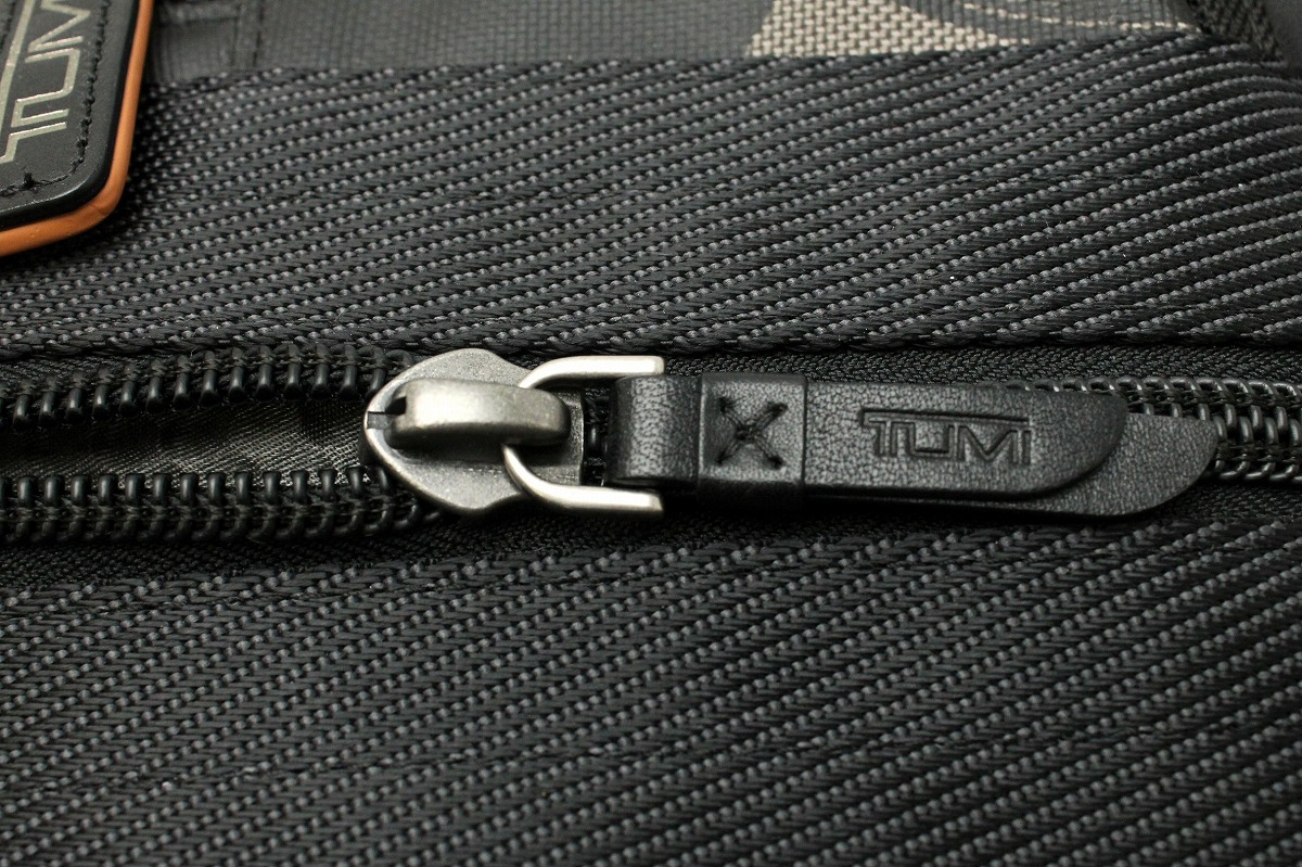 楽天市場】【バッグ】TUMI トゥミ サラトガ スリング カモフラージュ