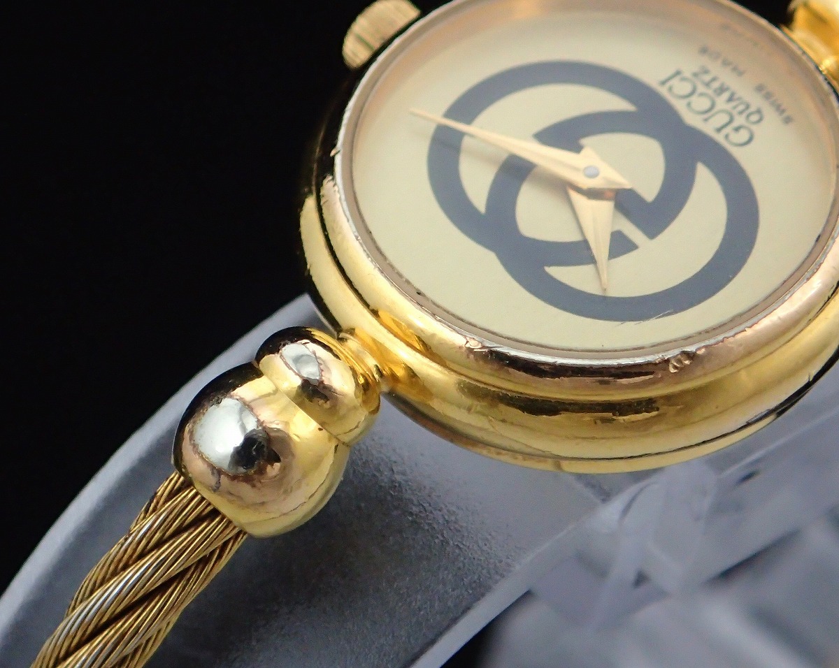 楽天市場】【ウォッチ】GUCCI グッチ バングル ウォッチ ゴールド文字