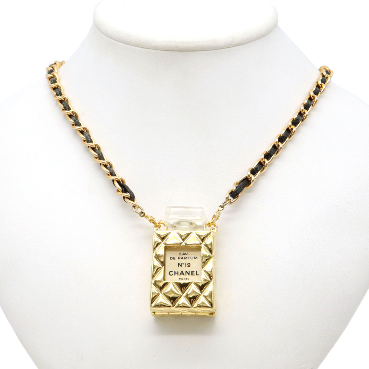 楽天市場】【ジュエリー】CHANEL シャネル NO.19 ナンバー19 香水付