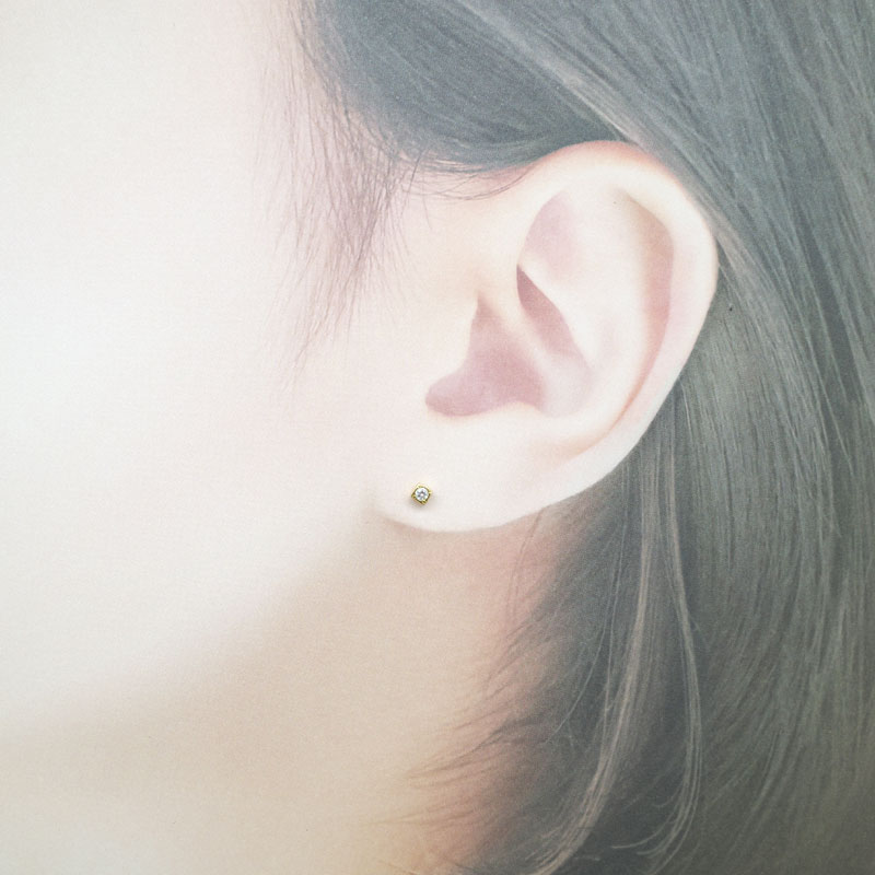 楽天市場】【ピアス】片耳販売22金0.02ctダイヤモンドピアス太さ選べる