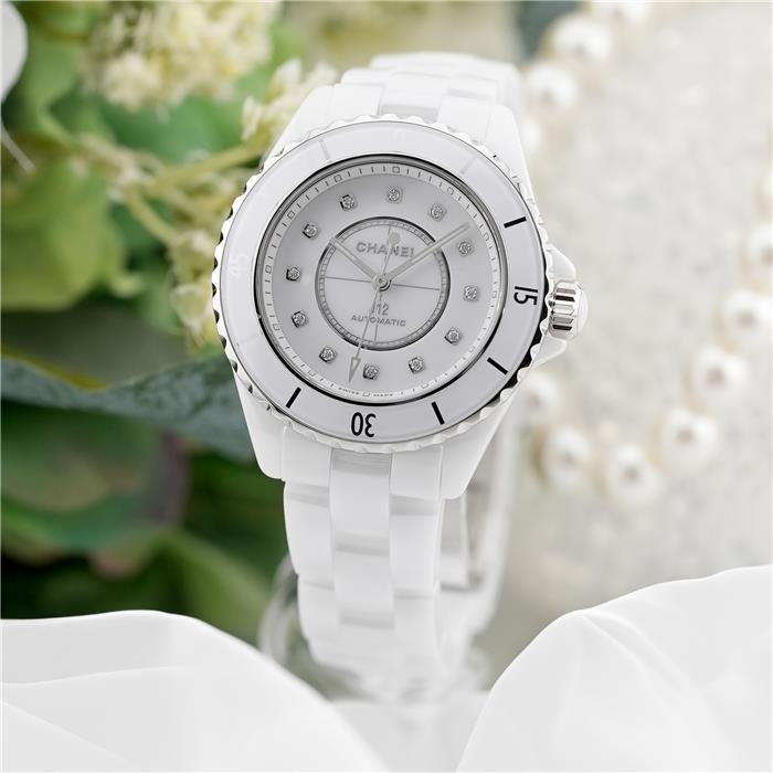 楽天市場】シャネル J12 ホワイト セラミック 12Pダイヤ H9741 33mm