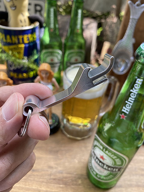 楽天市場】コロナビール ボトルオープナーキーホルダー （栓抜き+