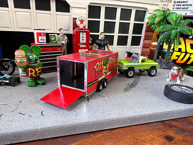 楽天市場】オートワールド ラットフィンク エンクローズドトレーラー