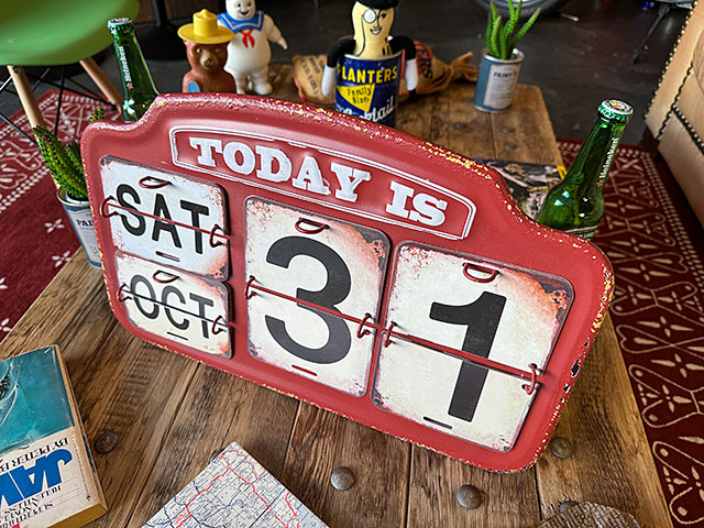 楽天市場】ヴィンテージメタルサイン 万年カレンダー （レッド） 看板