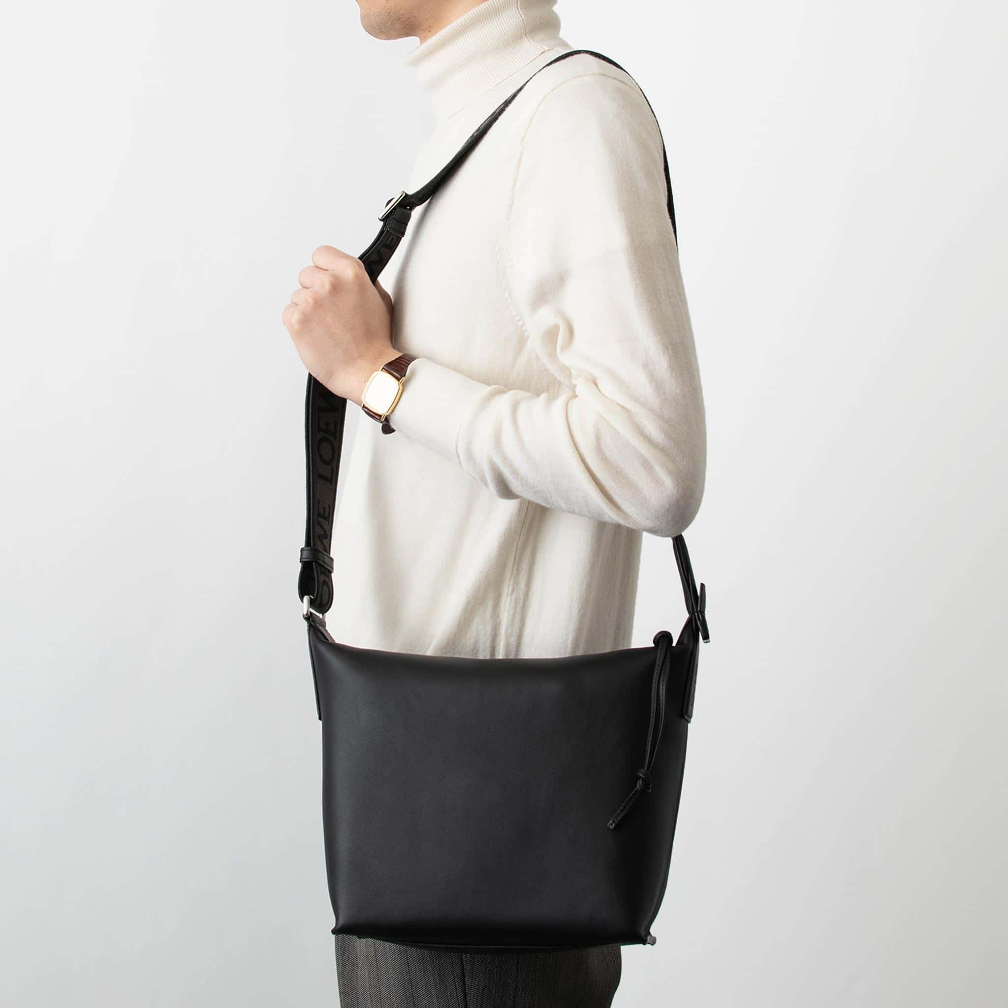 楽天市場】ロエベ LOEWE バッグ ショルダーバッグ CUBI CROSSBODY