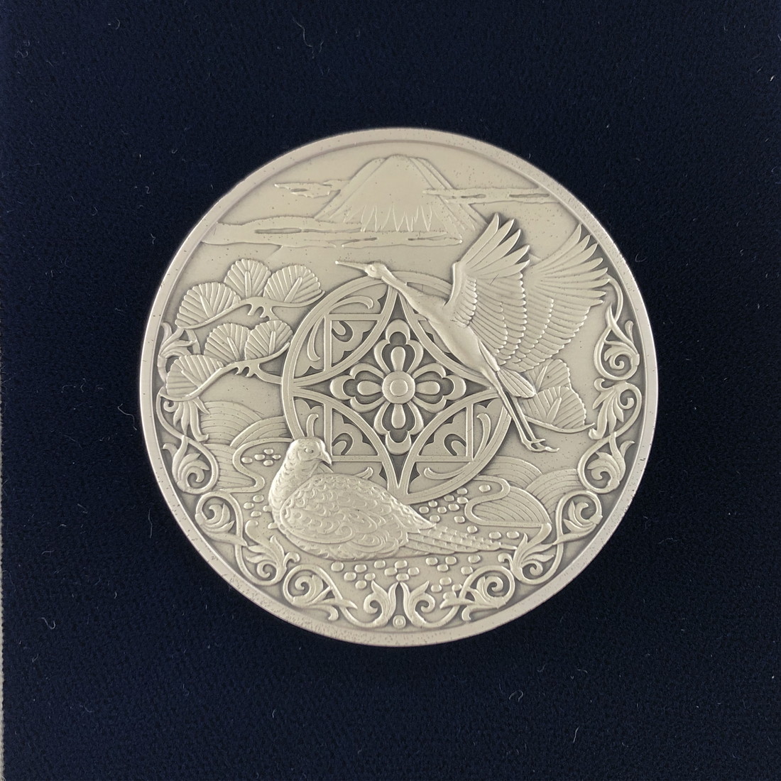 楽天市場】新日本銀行券発行記念メダル 1984年（純銀製） 銀メダル記念