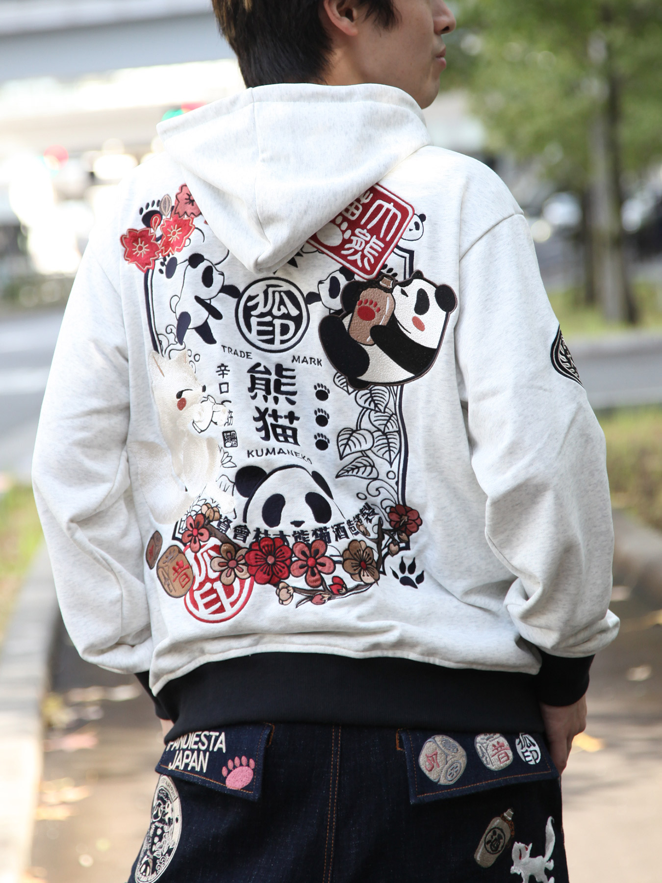 楽天市場】＜送料無料＞【PANDIESTA JAPAN×今昔】“酔いどれ”総刺繍ZIP