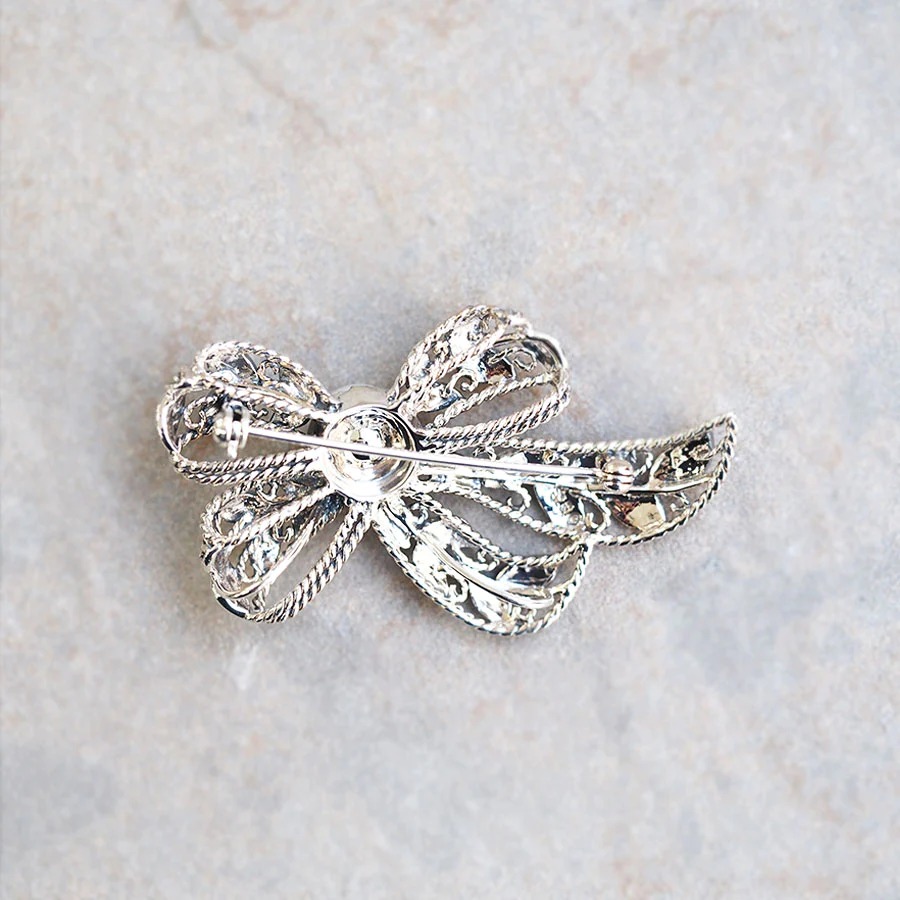 楽天市場】【碌山】 シルバー 淡水パール 淡水真珠 リボン ブローチ