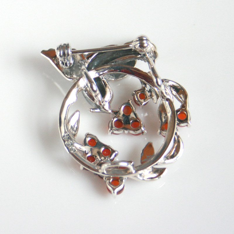 楽天市場】【碌山】シルバー 福来雀と南天の実 ブローチペンダント