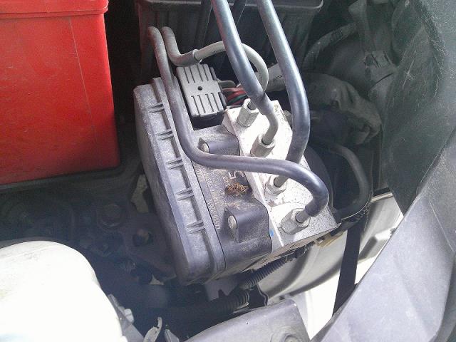 中古】中古部品 ミライース LA300S ABSｱｸﾁｭｴｰﾀｰ 【3340030100