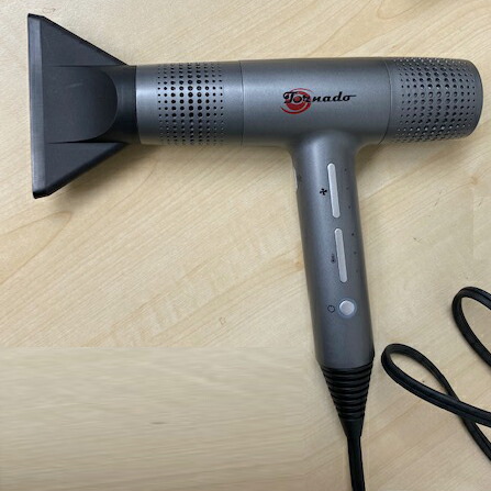 楽天市場】GISHI ギシ デジタルヘアドライヤー1200W 色：ホワイト