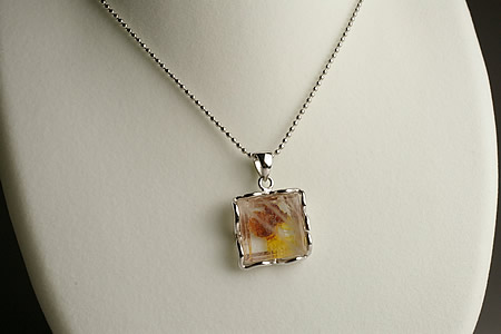 楽天市場】パイライトインクォーツペンダントトップ 最高級品