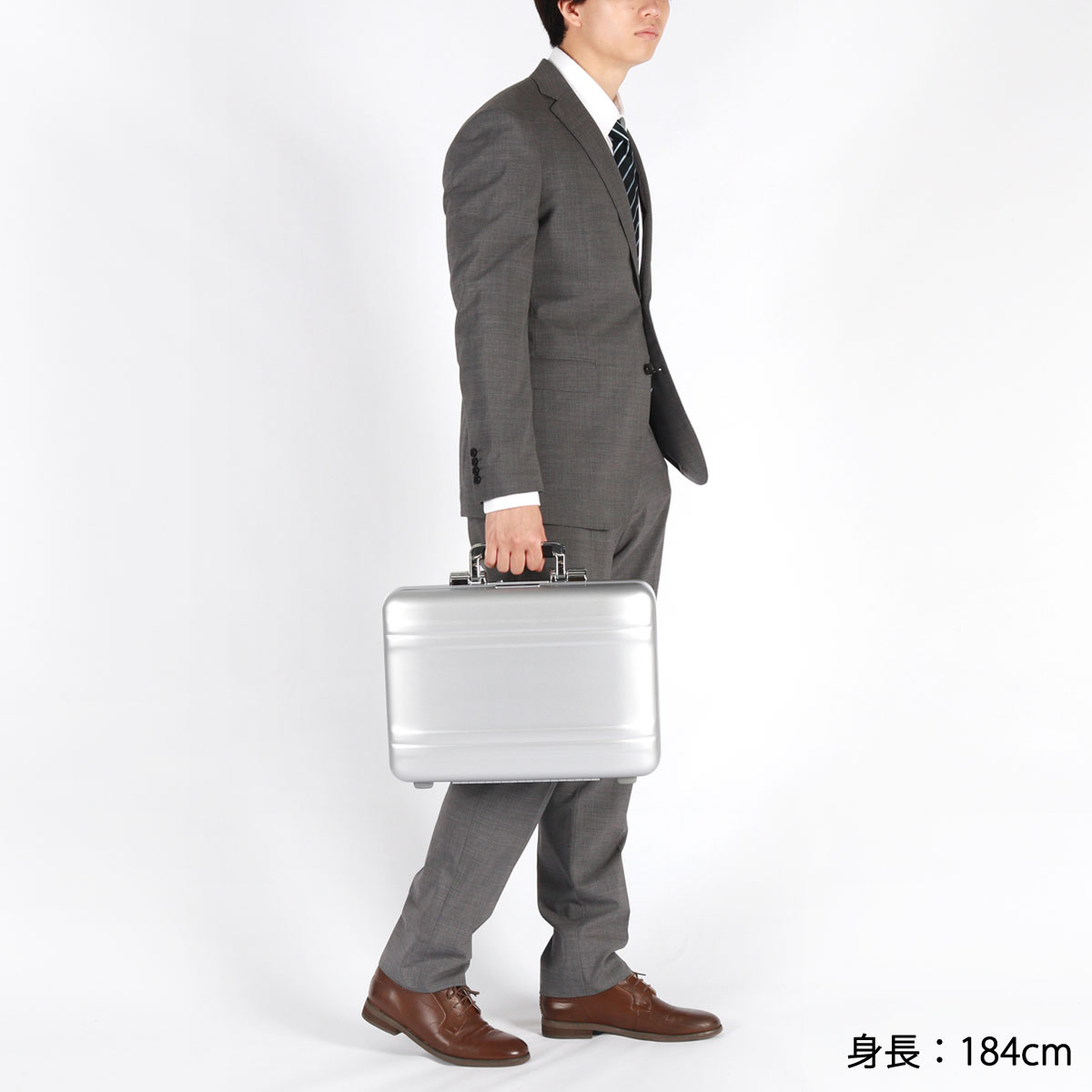 楽天市場】ノベルティ付 【正規品5年保証】 ゼロハリバートン