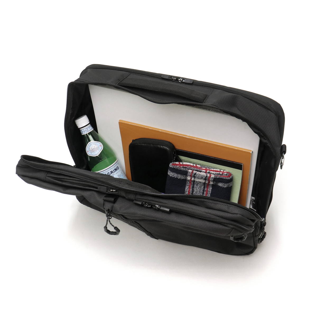 楽天市場】オークリー ブリーフケース OAKLEY Digital Briefcase M