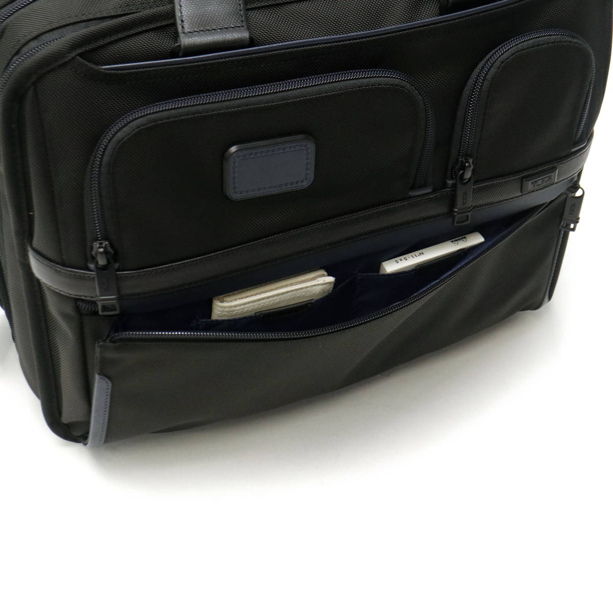 楽天市場】【セール20%OFF】【正規品5年保証】 トゥミ ビジネスバッグ