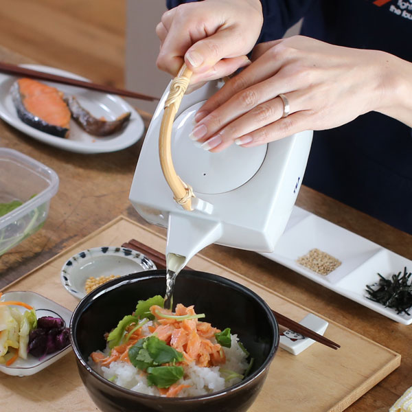 楽天市場】上出長右衛門窯 TEA字 角急須 大 九谷焼 染付 急須 磁器