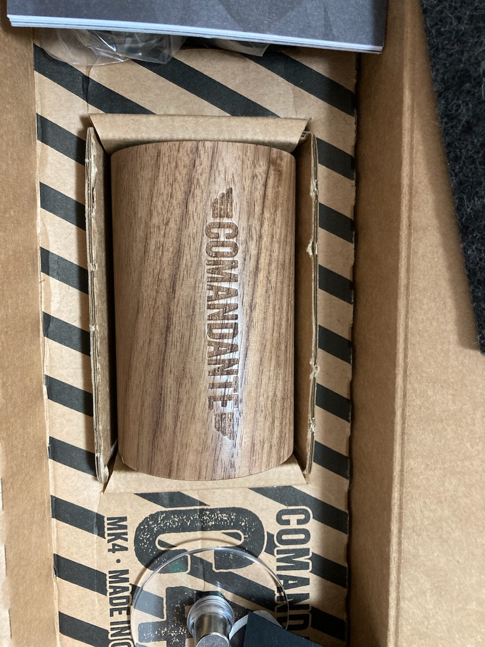 楽天市場】☆MONOQLO 2025年3月号掲載☆ 保証付☆ コマンダンテ