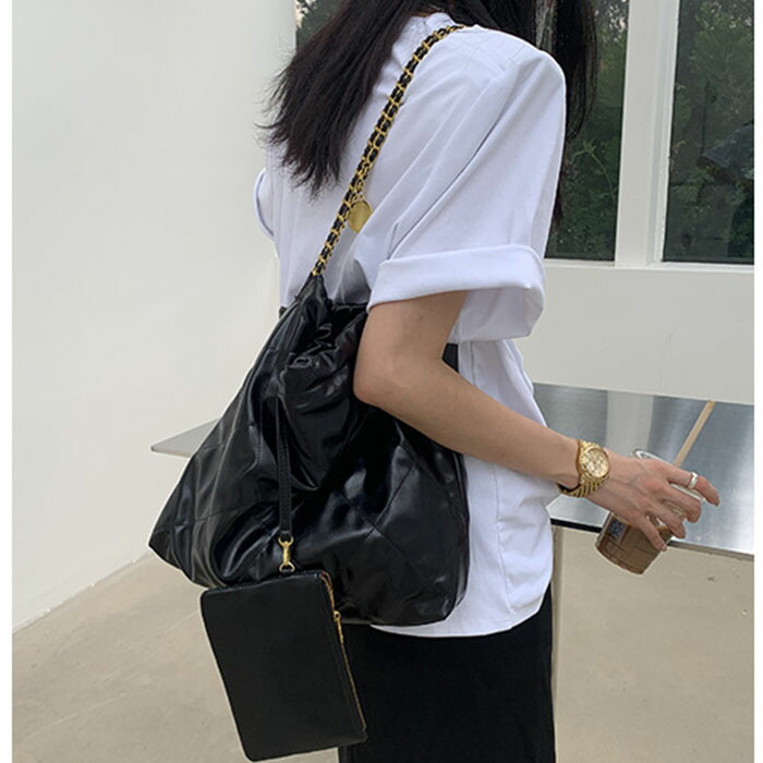 楽天市場】ショルダーバッグ レディース キルティング バッグ