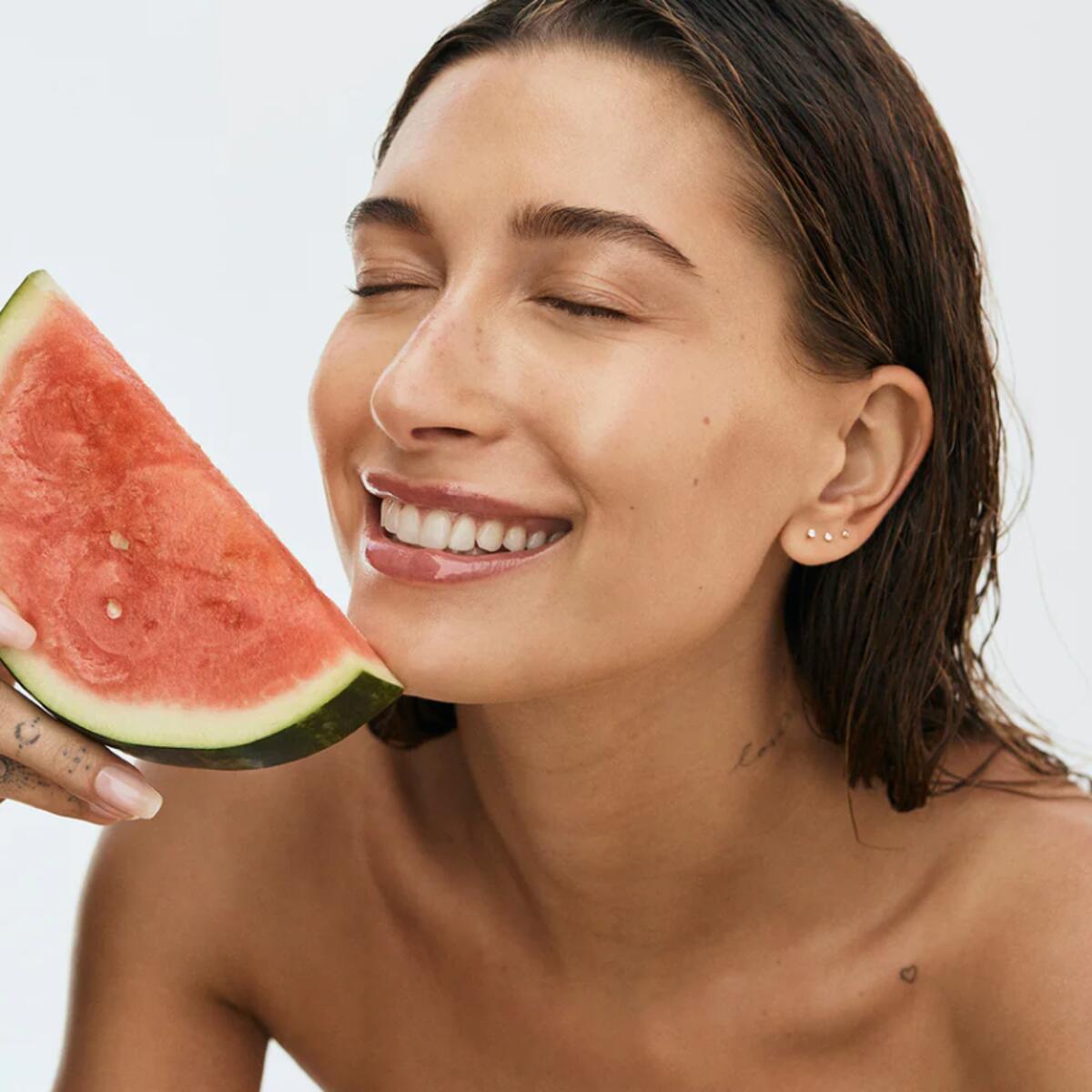 楽天市場】【rhode skin】watermelon slice Peptide Lip Treatment THE