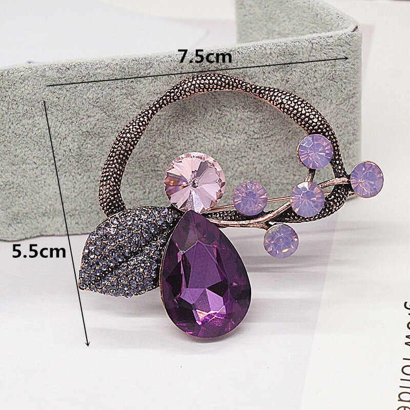 楽天市場】大粒 スワロフスキー の クラシック ブローチ アメジスト