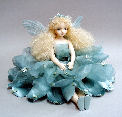 楽天市場】妖精 置物若月まり子 お花の妖精人形♪エルフィンフローリー