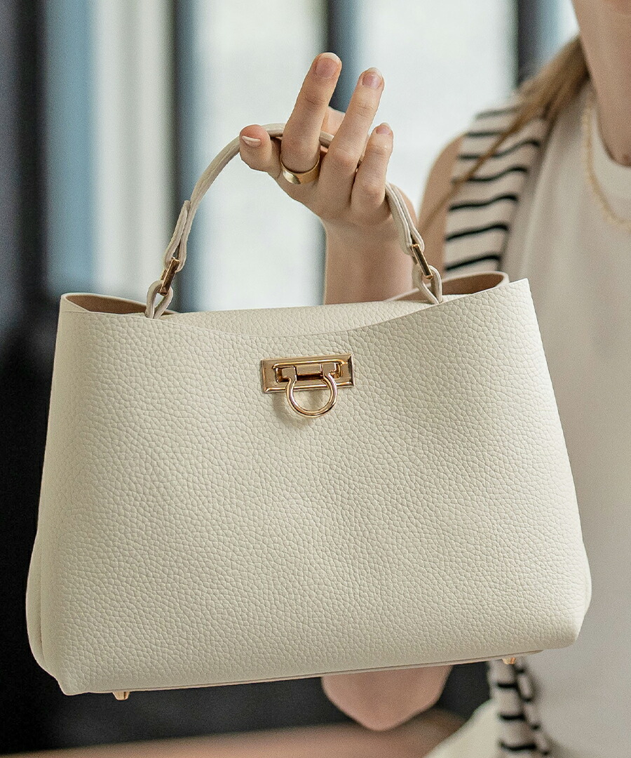 楽天市場】シンプルな美しさと使いやすさと安心感がここに｜ 本革