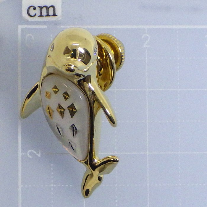 楽天市場】ミキモト MIKIMOTO ピンブローチ ピクウェ イルカモチーフ